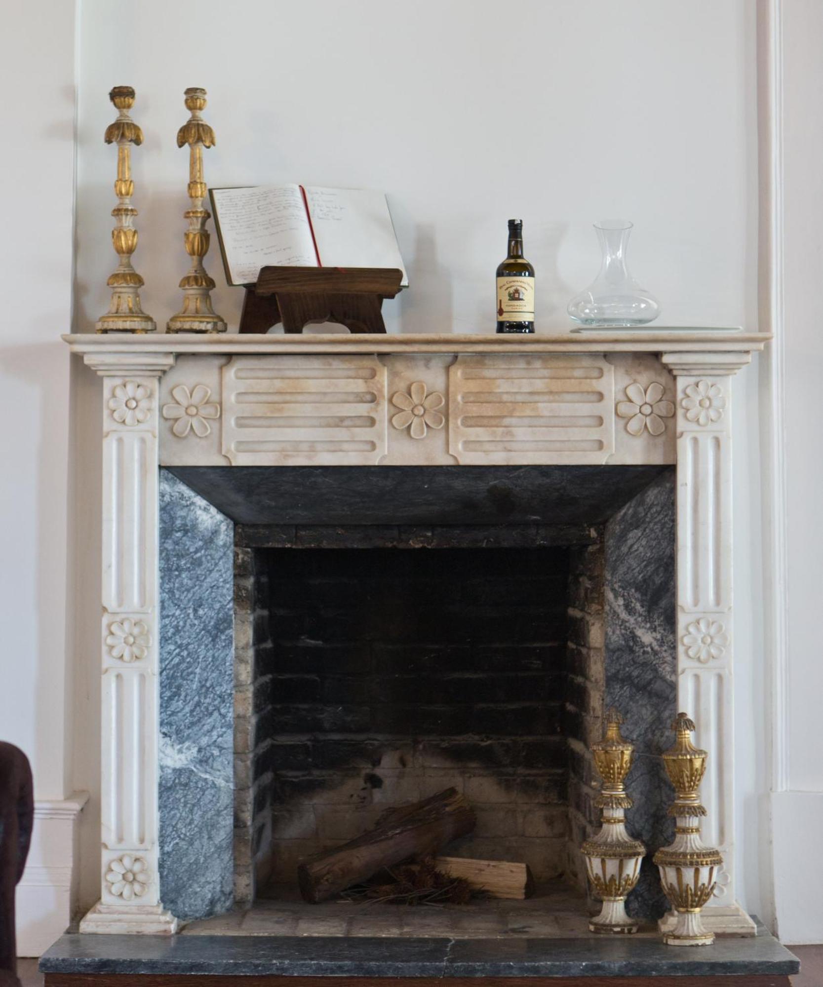 Douro Scala Mesão Frio Exterior foto Fireplace in the drawing room