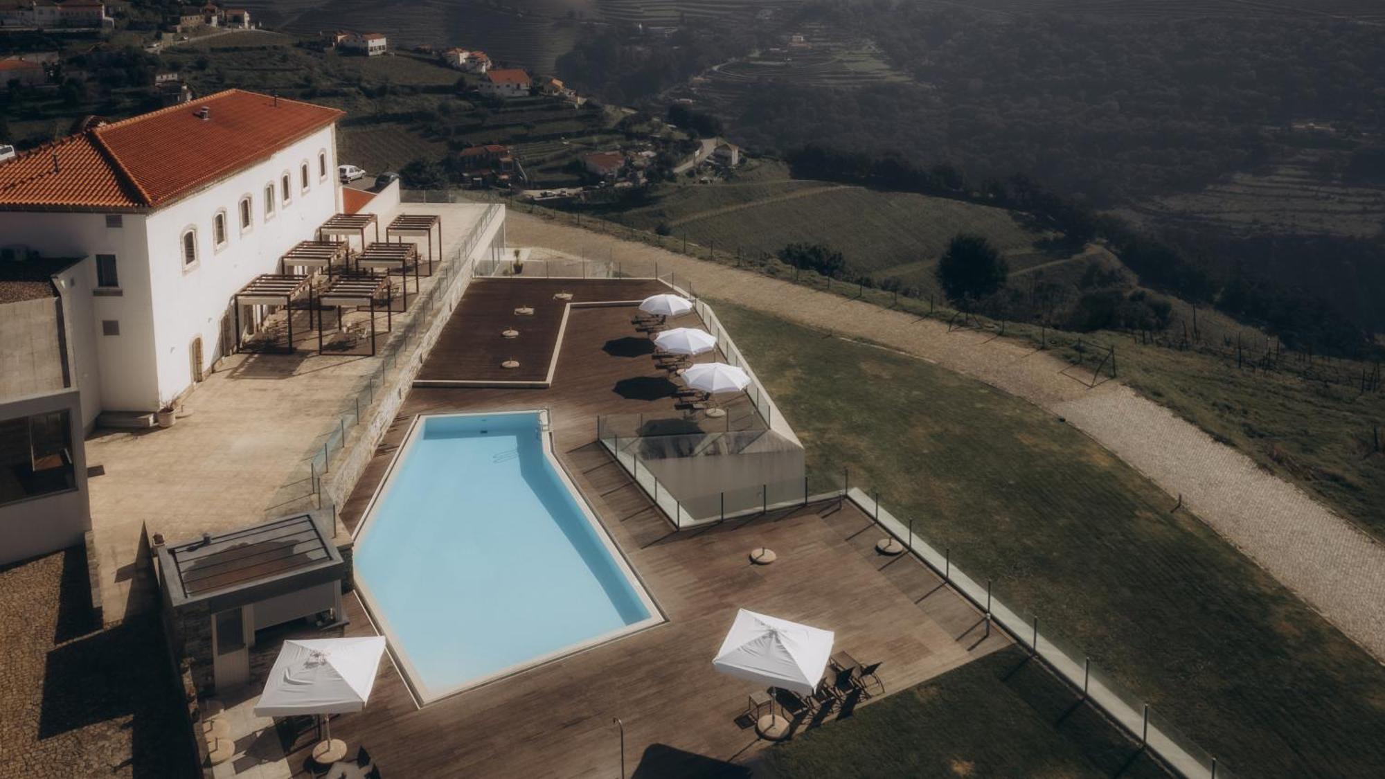 Douro Scala Mesão Frio Exterior foto Aerial view of the swimming pool